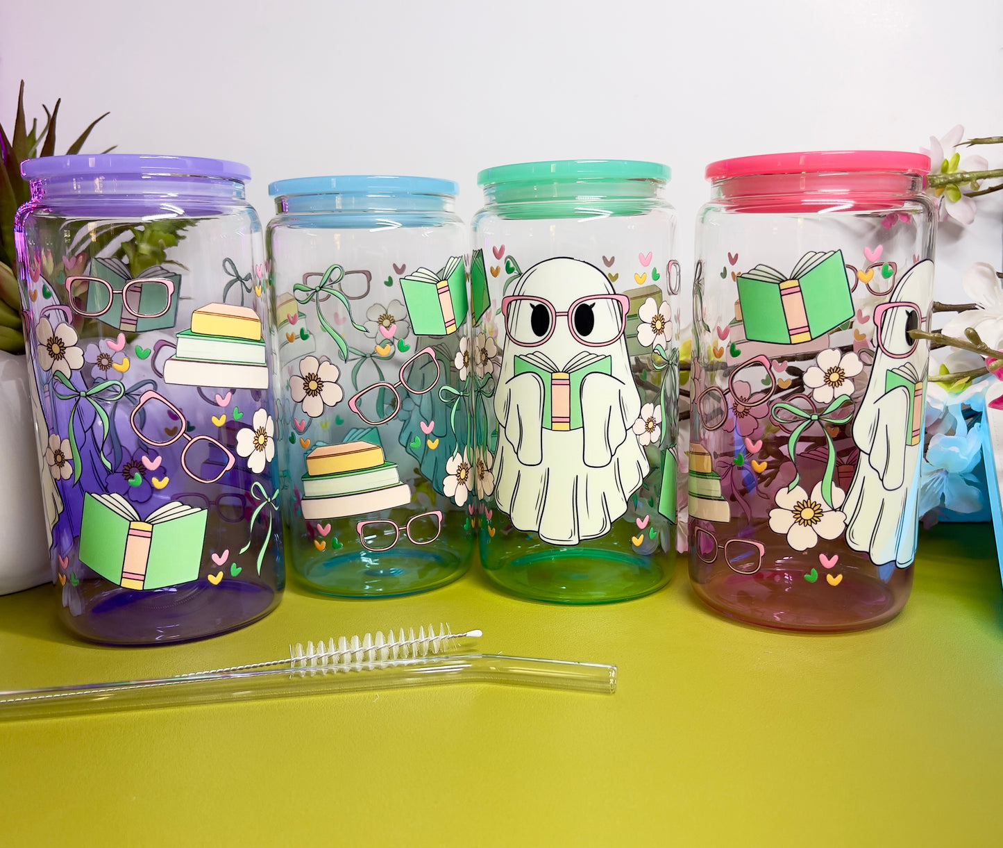 Bookish Ghost Glass Can π